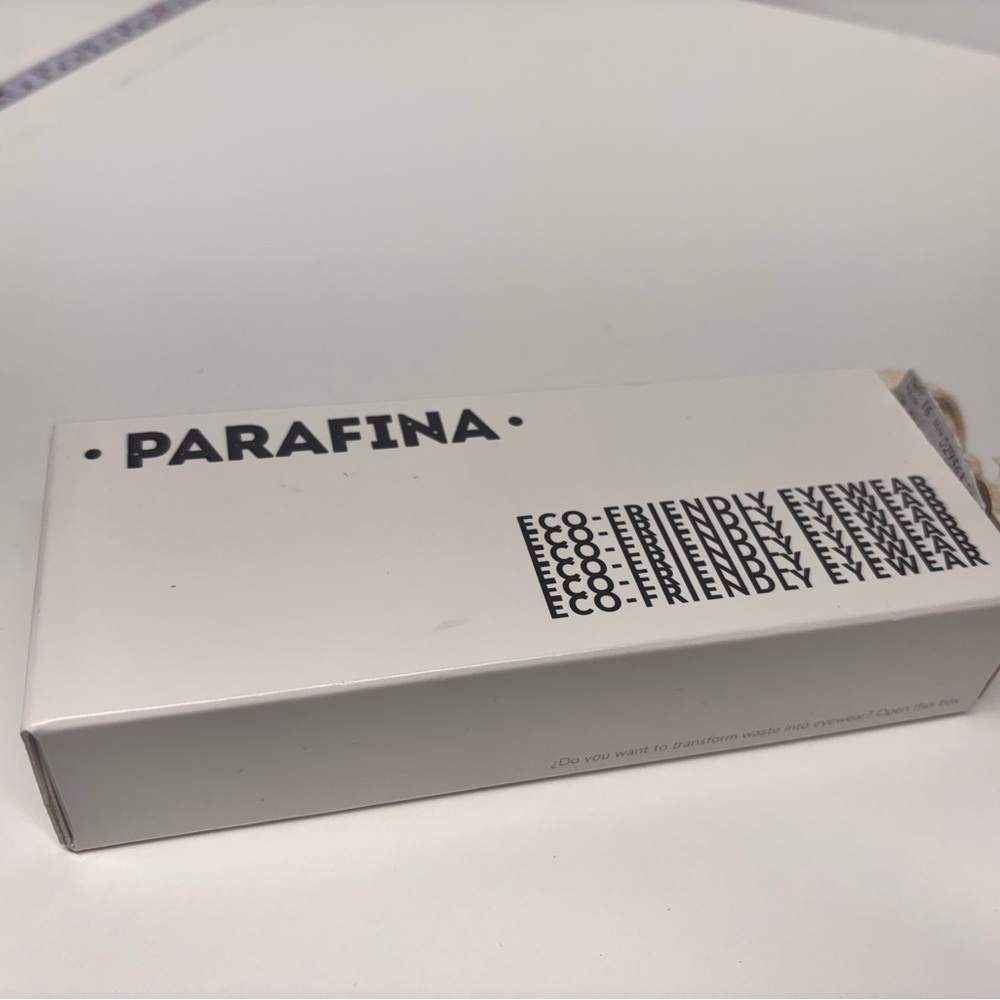 Parafina Mar Smoke Grey Sunglasses Eco-Friendly sunglasses - Picture 2 of 7